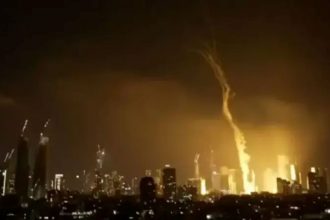 Rudal Iran berhasil menembus sistem pertahanan Israel Iron Dome, hingga membuat markas besar IDF rusak parah.