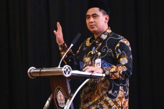 Wakil Gubernur Jawa Tengah, Taj Yasin saat menjadi keynote speech pada seminar “Menghadapi Tantangan Radikalisasi dalam Mempertahankan Ideologi Negara” di kampus FISIP Universitas Diponegoro (Undip) Semarang, pada Sabtu (14/6/2025).