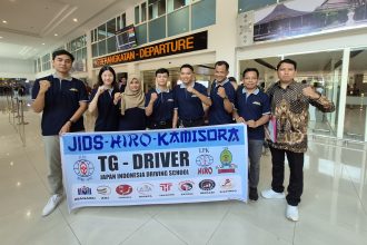 LPK Hiro-LPK Kamisora memberangkatkan driver bus profesional ke Jepang.
